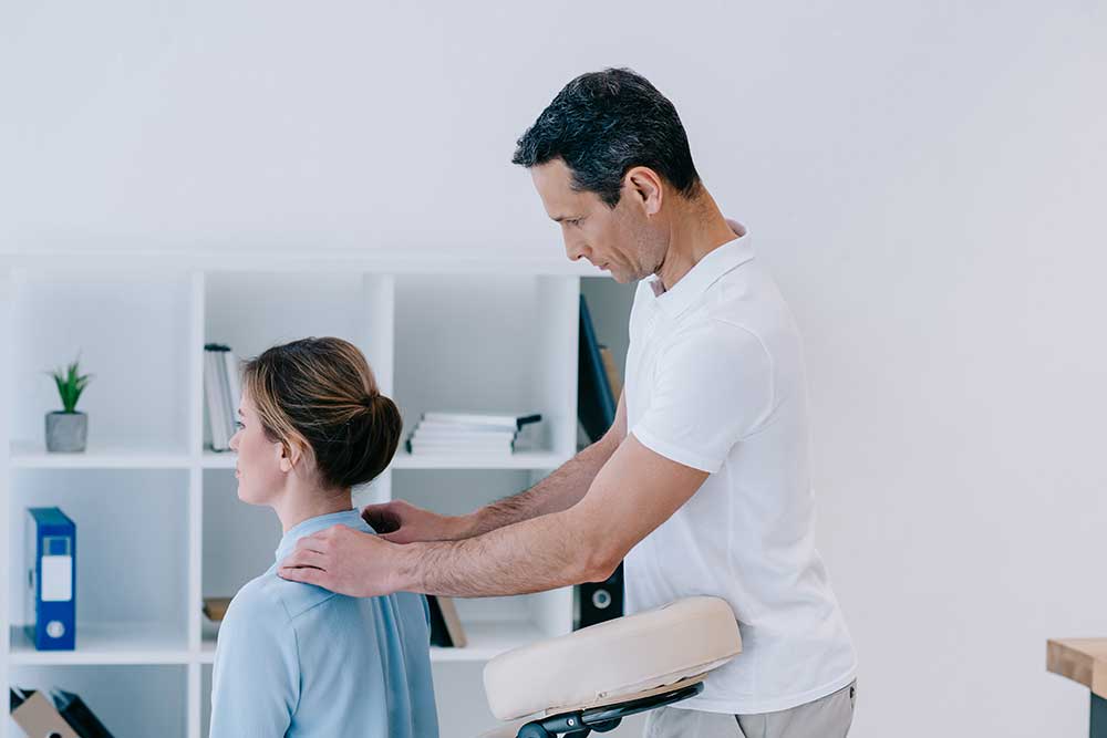 Expert Chiropractic Approaches for Improved Posture