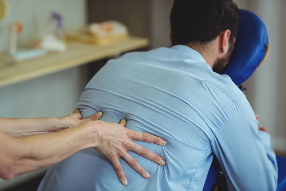 10 Reasons Physio Is Better Than a Chiropractor for Back Pain